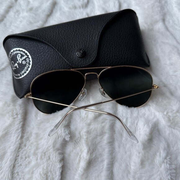 Ray-Ban RB3025 Aviator Classic Polarized Sunglasses - Picture 3 of 9